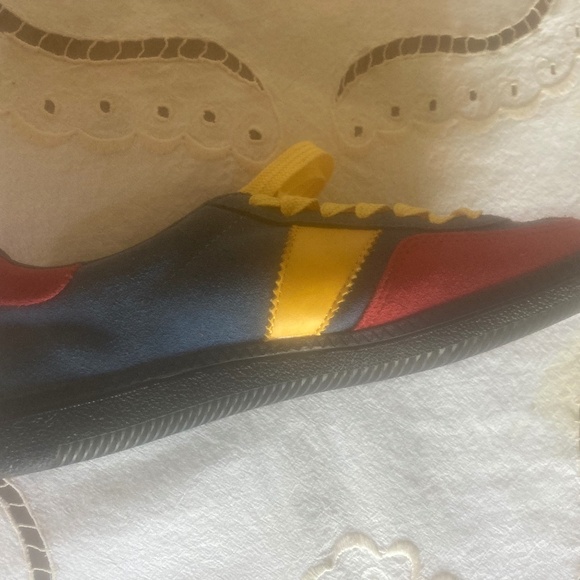 European suede sneakers women’s size 8 - Picture 4 of 7